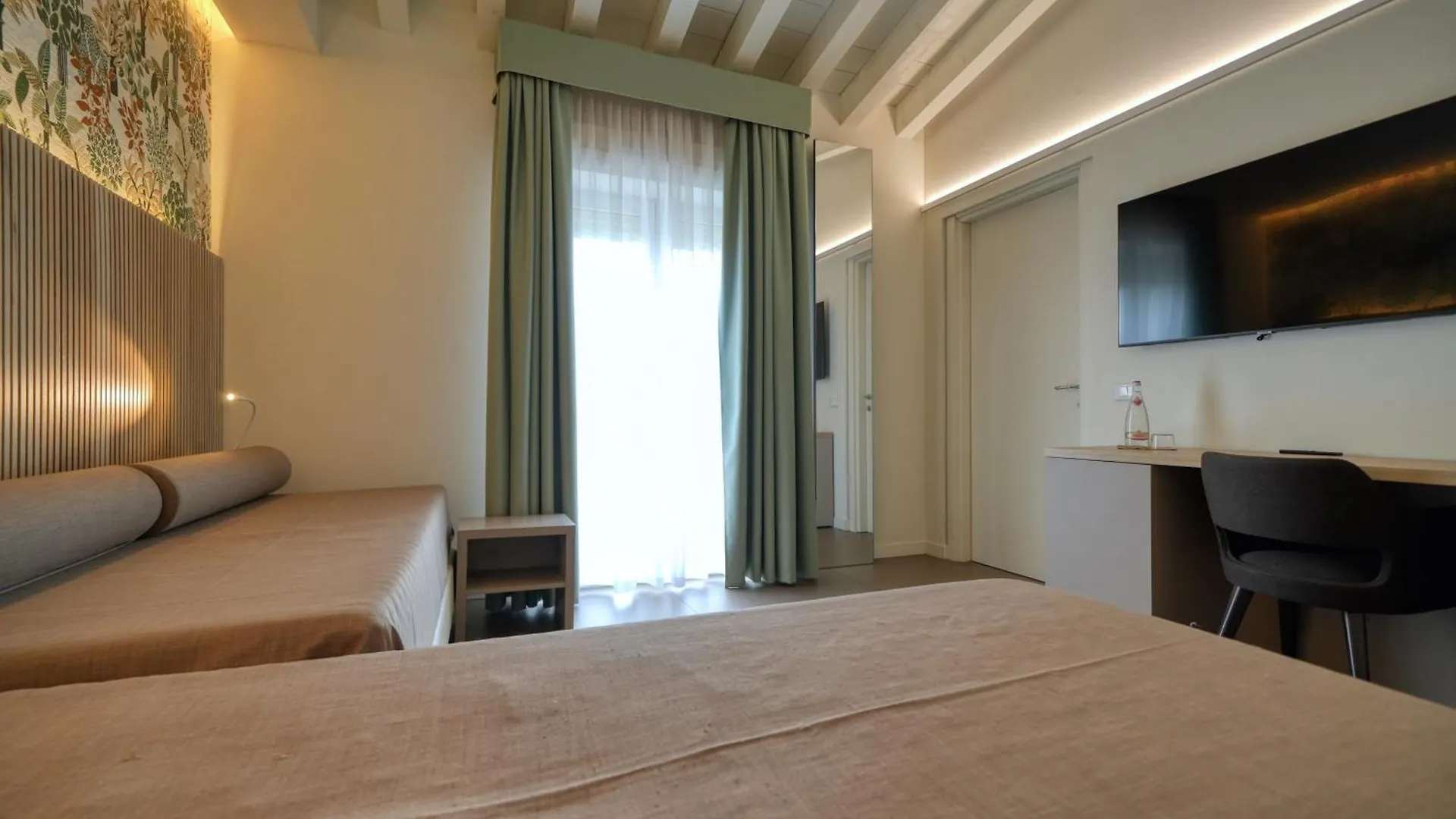 Hotel Palazzo Del Garda & Spa Desenzano del Garda 4*,  Italien