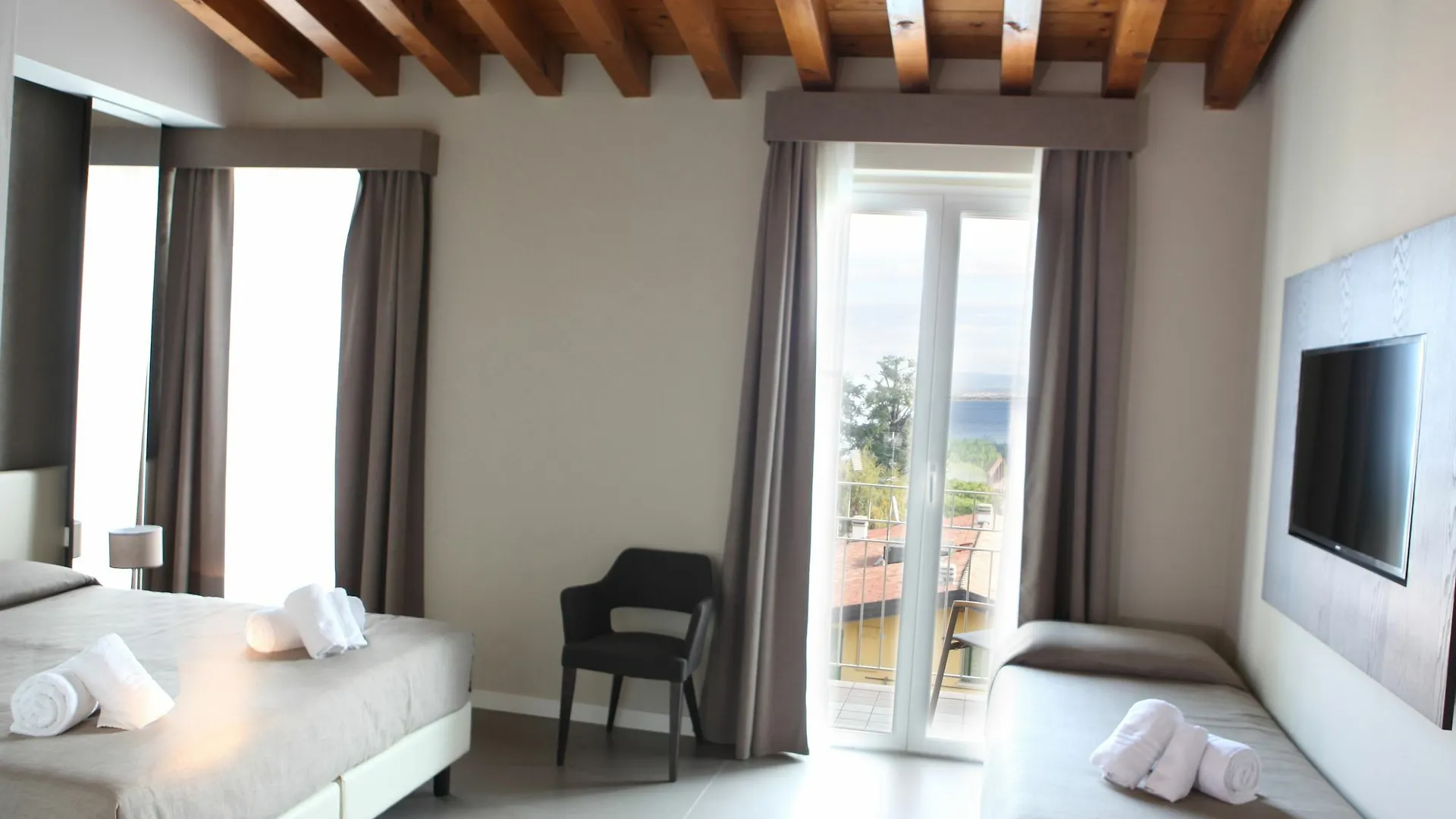 Hotel Palazzo Del Garda & Spa Ντεζεντσάνο ντελ Γκάρντα 4*,  Ιταλία